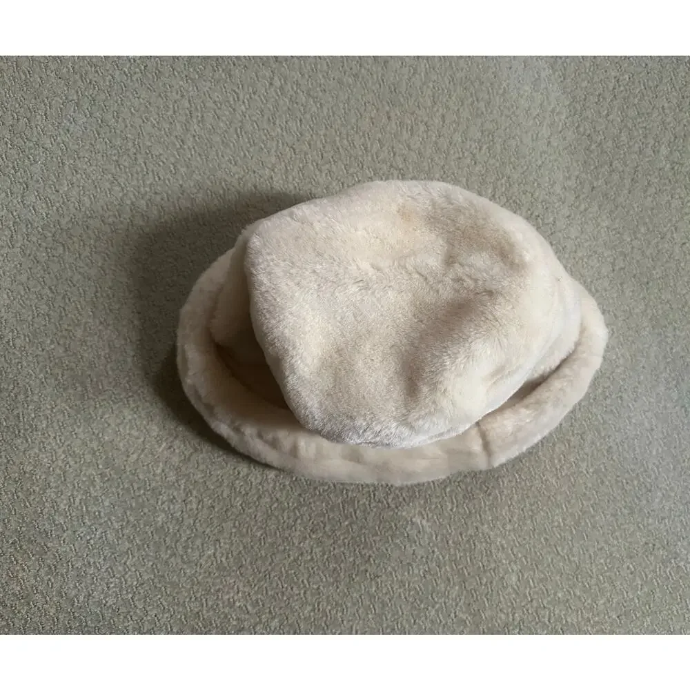 Vintage Grevi Firenze Ivory Faux Fur Hat